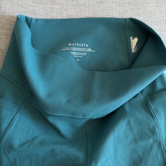 Athleta Salutation Stash Capri legging - Picture 5 of 6